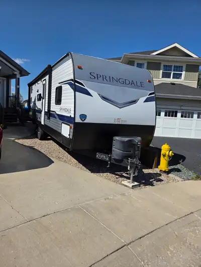 MINT SHAPE- REDUCED -TRADES CONSIDERED TOWARDS MOTORHOME Springdale SG295BH Artic/Package 1 large sl...