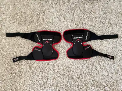 Bauer Vapor X900 Junior Goalie Knee Pads – Used, View more