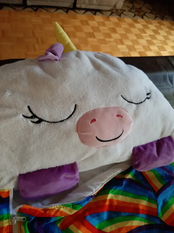 Sac couchage Licorne in Multi-item in City of Montréal - Image 3