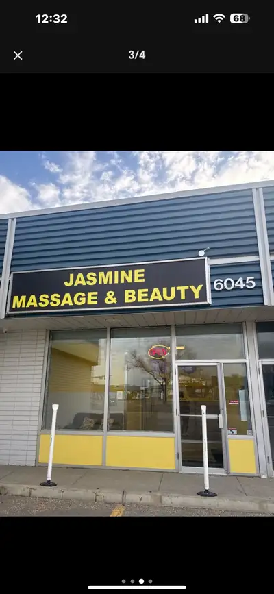 Hi RMT Massage therapist. Five masseurs working every day. Our RMT's offer: Relaxation therapy Swedi...