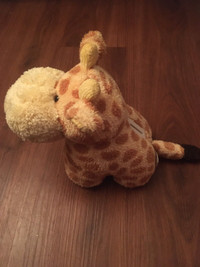 Giraffe teddy bank