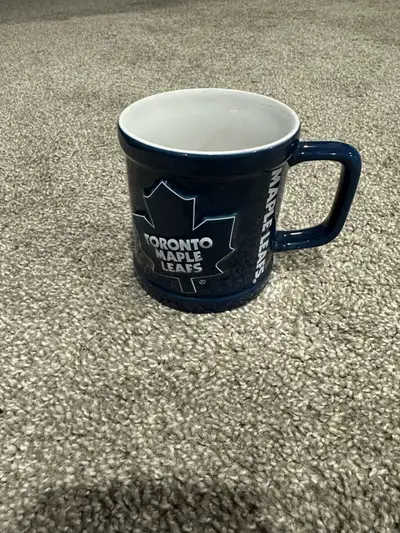 Official nhl Toronto maple leafs coffee cup, View more
