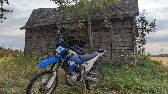 2013 Yamaha WR 250R Dual Sport.   in Dirt Bikes & Motocross in Strathcona County - Image 3