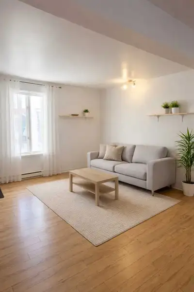 4 ½ MEUBLÉ A LOUER Emplacement idéal – Trois-Rivières Description du logement : • 4 ½ meublé • 2 cha...