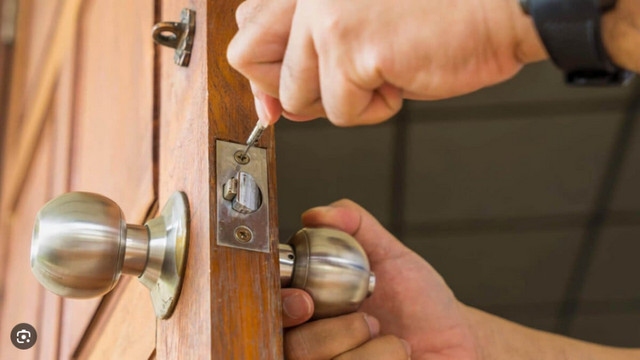 Locksmith Cheap Price in Other in City of Toronto - Image 2