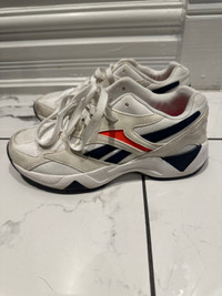 Reebok shoes size 6 womens