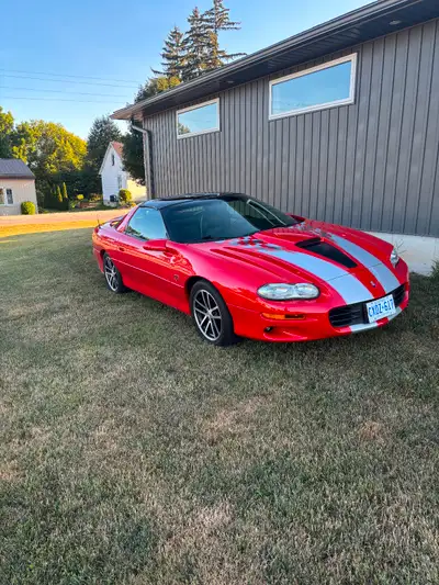 2002 35th Anniversary Camaro SS/SLP Auto, Ttops, 38000 original kms. All fluids and spark plugs rece...