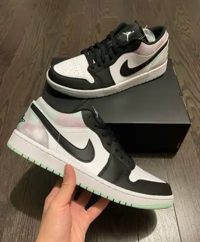 Jordan 1 low, View more