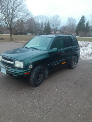 2004 Chevrolet Tracker