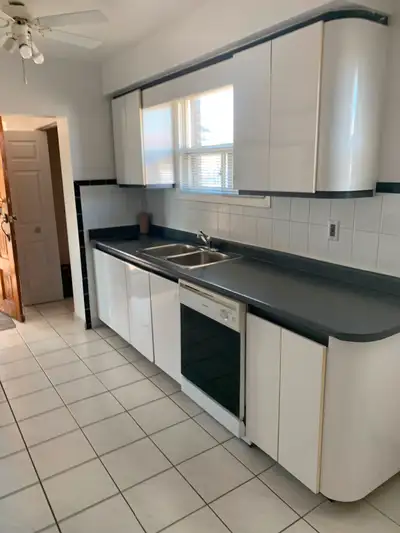2 Bedroom house (main and upper level)