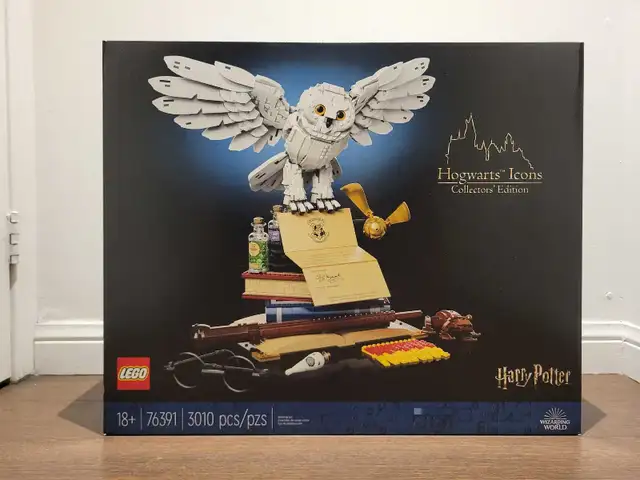LEGO 76391 Harry Potter Hogwarts Icons Collections' Edition in Toys & Games in Oakville / Halton Region - Image 2
