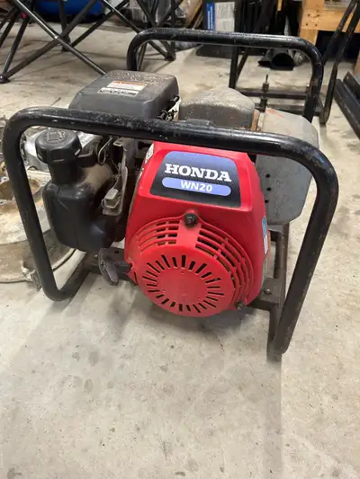 Motor runs excellent. Many pump parts. One casing is cracked.