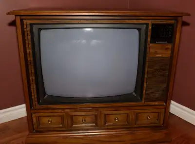 Electrohome 26" Console TV Going to recycling Dec 17, View more