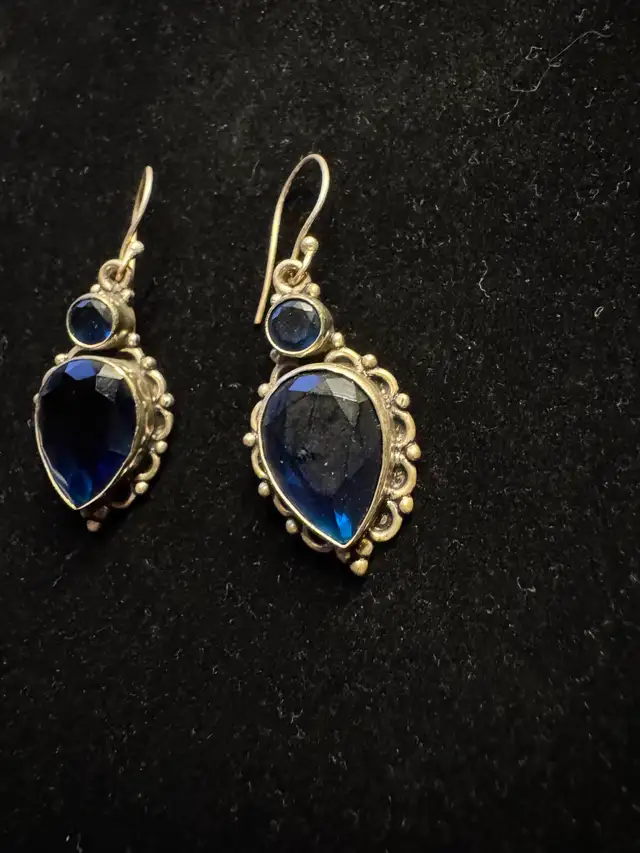 Iolite earrings fold sepatatley in Jewellery & Watches in Edmonton - Image 2