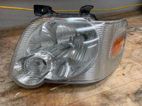2009 Ford headlight assembly for Explorer Sport Trac