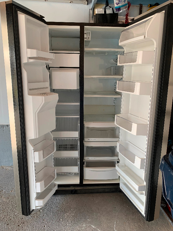 KitchenAid Stainless Steel Fridge in Refrigerators in City of Toronto - Image 2