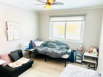 Rooms for rent for females