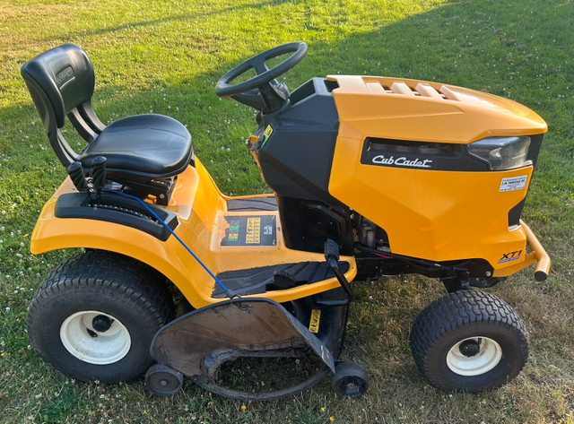 Tracteur cub cadet dans Tondeuses et souffleuses  à Lévis - Image 3