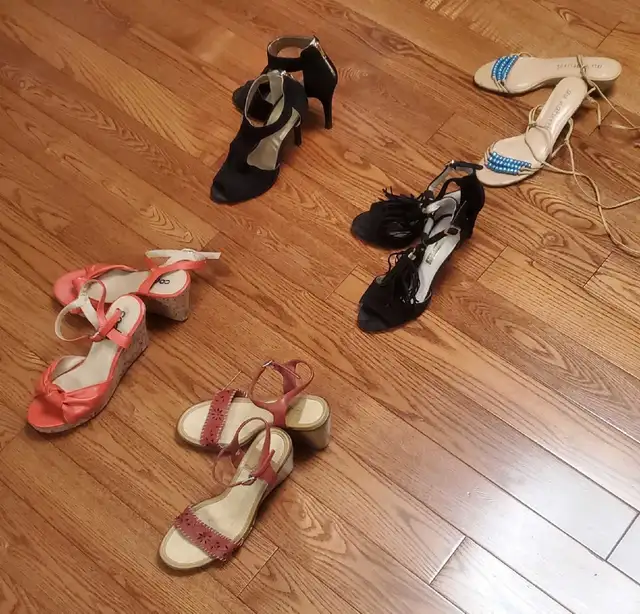 Ladies Shoes.  Size 6. in Women's - Shoes in Oshawa / Durham Region - Image 4