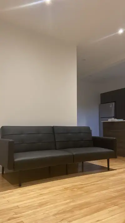 Looking to transfer my lease, preferably for a January move-in. Clean, bright apartment in a conveni...