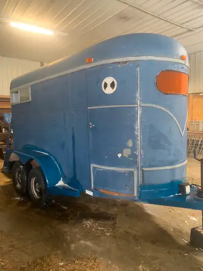 2010 2 Horse Trailer For Sale Just safetied in January and ready to go, great run around trailer, I...