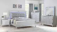 Silver BEDSET on sale!! Available in white as well! Free Home de