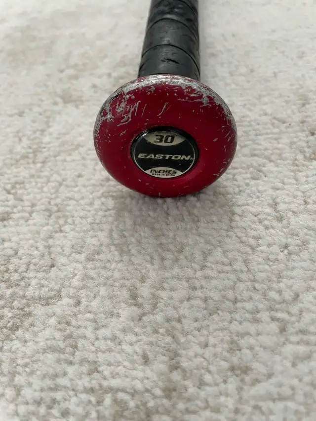 Easton Rampage baseball bat 30” drop 7.5 in Baseball & Softball in Oakville / Halton Region - Image 3