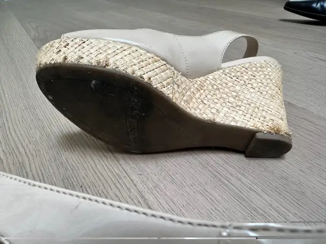 Women’s size 6 Franco Sarto High heel shoes in Women's - Shoes in City of Toronto - Image 6