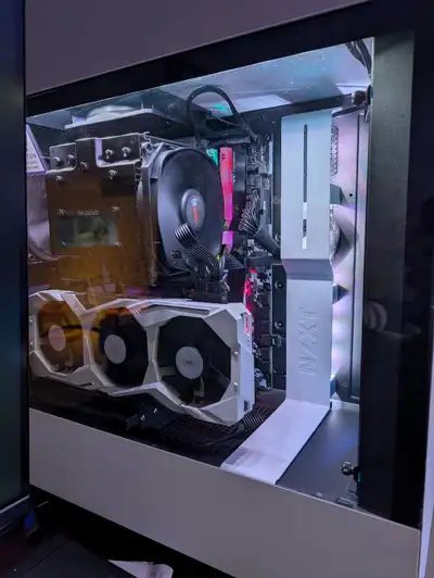 High end gaming PC with quality parts Rtx 2070 super with vertical mount No GPU sag issues Ryzen 5 3...