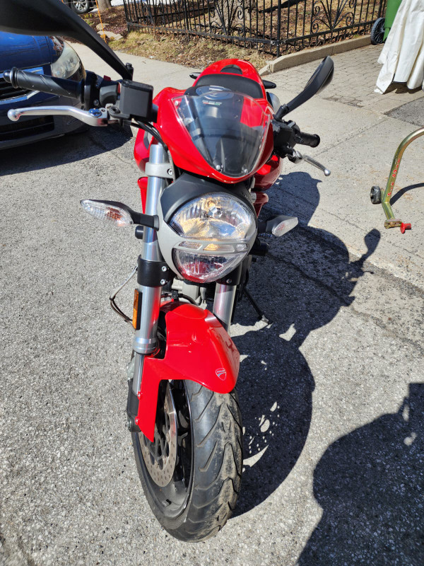Moto Ducati Monster 696 ABS 2014 à vendre en superbe état dans Motos sport  à Ville de Montréal - Image 3
