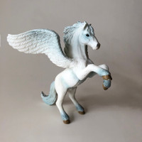 Schleich Bayala Pegasus Rearing RETIRED Elven Fairy Fantasy