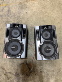 Two sets of shelf speakers 