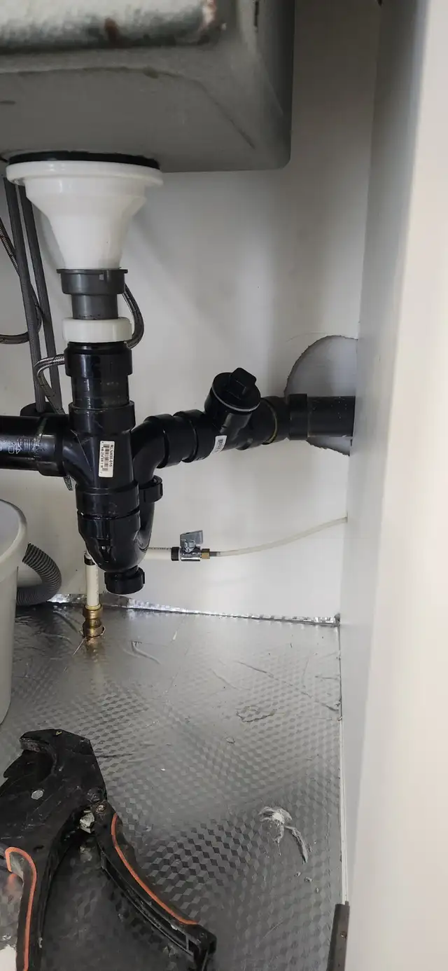 Certified plumber in Plumbing in Oakville / Halton Region - Image 3