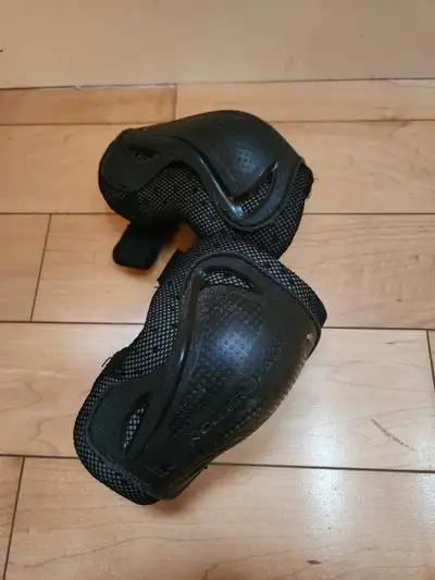 Rollerblade Elbow Pads - Size XS, View more