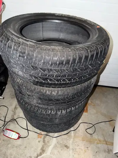 225/60/R17 All Season tires In good condition Price is negotiable