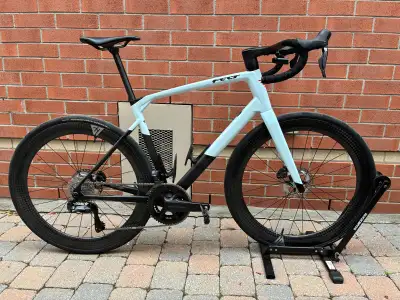 Felt VR Pro Ultegra Di2 Road Bike 2026, size 56, View more