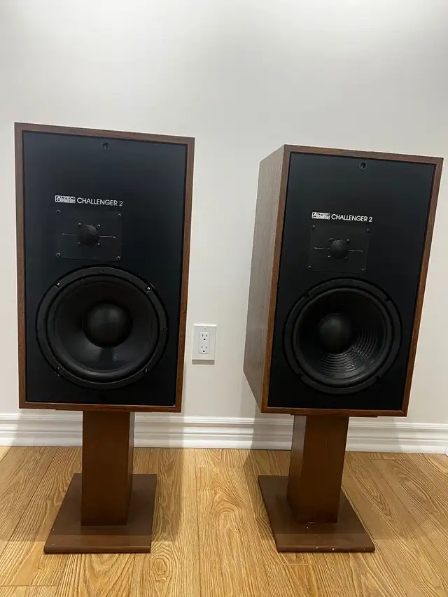 Altec Lansing Challenger 2 bookshelf speakers Hifi vintage in Speakers in Markham / York Region - Image 2