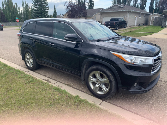 2014 TOYOTA HIGHLANDER in Cars & Trucks in Lloydminster