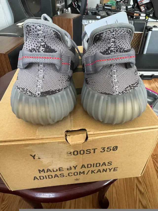 Adidas Yeezy 350 V2 AH2203 Beluga 2.0 Size 11 US NEVER WORN! in Men's Shoes in City of Toronto - Image 6