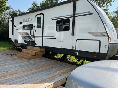 2022 Kodiak trailer, very little use, great condition, located in Lavigne Ont, reason for selling ne...