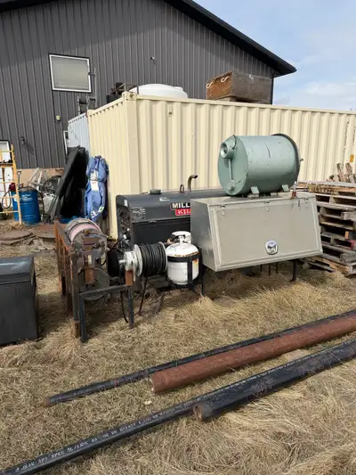 2009 Lincoln 300 D Classic STH Skid Shelryn Reels Aluminum 4’ Cabinets C/W 5 Reels - Remote, cables,...