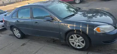 *2009 Chevrolet Impala LT: A Reliable and Comfortable Ride! * - *Mileage*: 265,000km - *Condition*:...