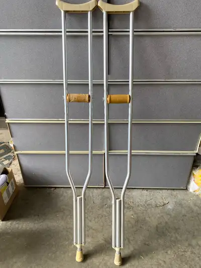 Crutches. Aluminum. Adult size. Easily adjustable to different heights. Pickup: lakeview Reduced to...
