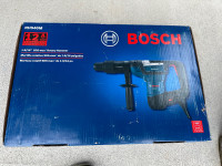 RH540M Bosch hammer drill (new)