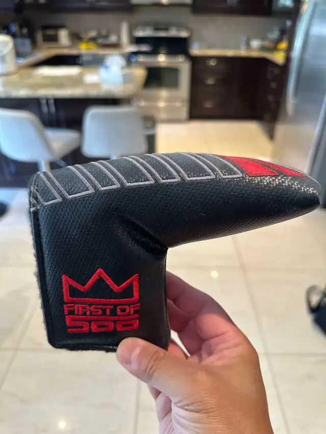 Scotty Cameron Select Newport 2 Notchback Limited Edition in Golf in Markham / York Region - Image 6