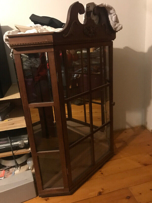 Large Vintage Corner Cabinet Display in Hutches & Display Cabinets in Saint John - Image 4