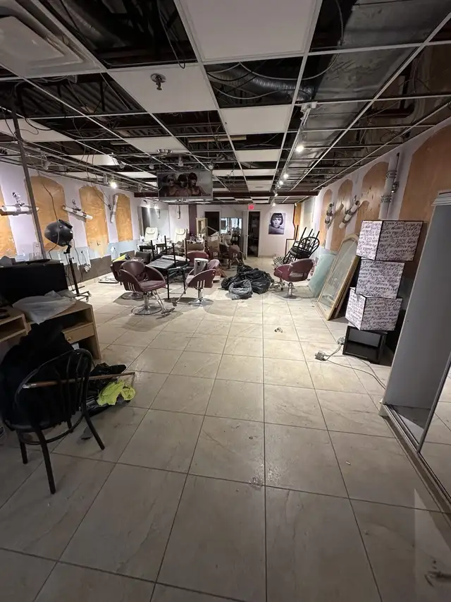 tile setter/tile installer GTA64037117592065124