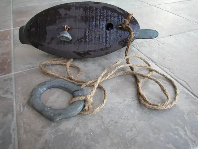 Charles Perdue 'Crow Call' (Also, 8 Black Duck "Working" Decoys) in Fishing, Camping & Outdoors in Ottawa - Image 6