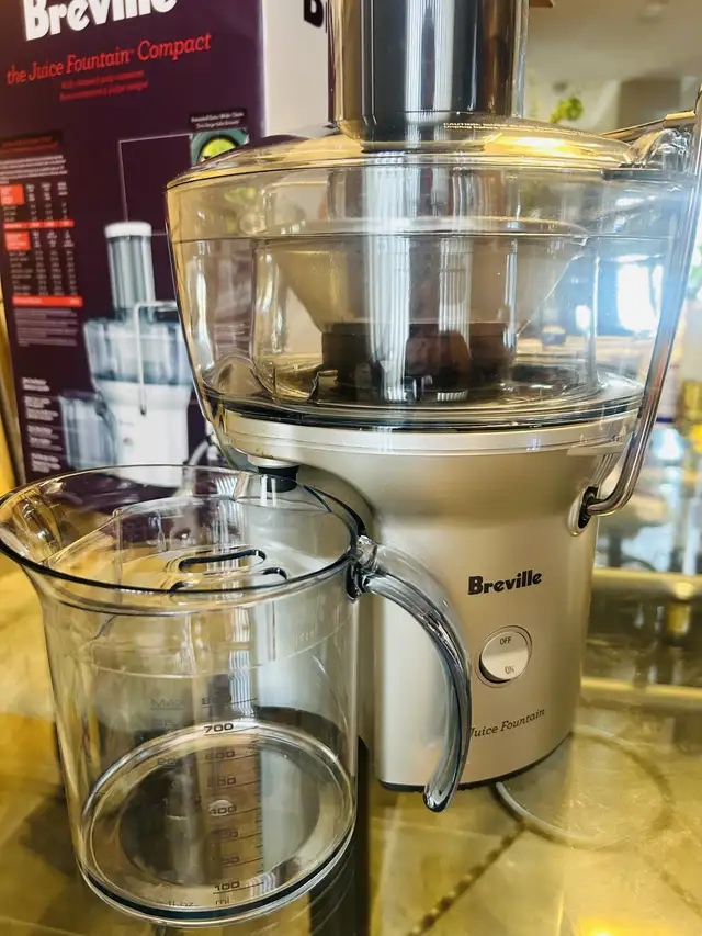 NEW Breville Juice Fountain Compact Centrifugal Juicer - Silver in Processors, Blenders & Juicers in Mississauga / Peel Region - Image 6
