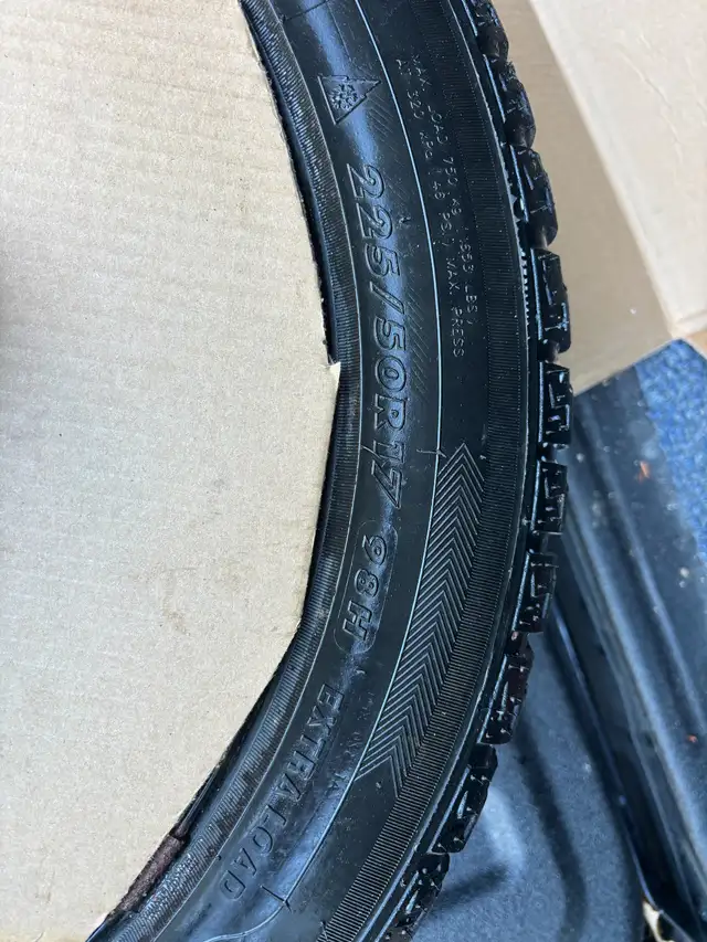 Winter Tires on Rims - Lincoln - Edge - Fusion in Tires & Rims in Kawartha Lakes - Image 2